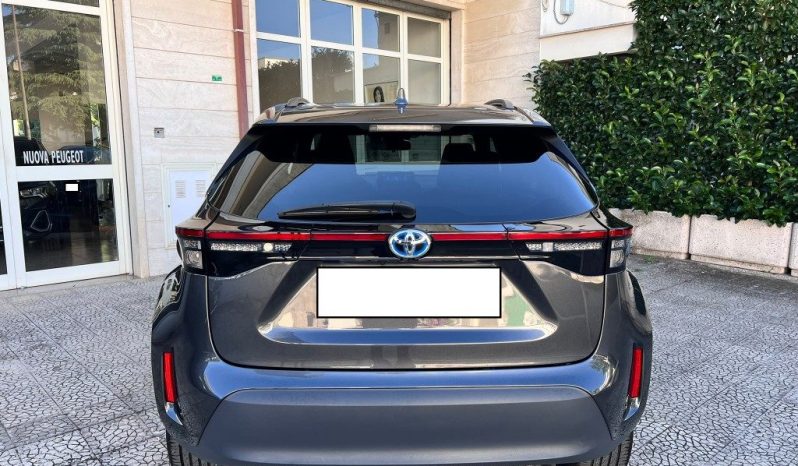 
 Toyota Yaris CROSS 1.5 Hybrid 116 5p. E-CVT Trend .									