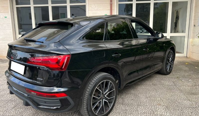 
 Audi Q5 SPB 2.0 TDI quattro S-tronic S-line .									