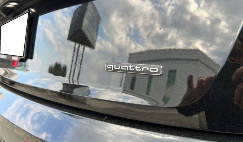 
 Audi Q5 SPB 2.0 TDI quattro S-tronic S-line .									