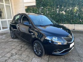 Lancia Ypsilon 1.0 FireFly S&S Hybrid Ecochic