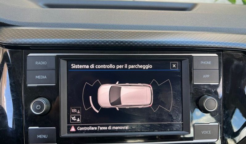 
 VOLKSWAGEN T-CROSS 1.0 TSI DSG 110 DIGITAL-COCKPIT .									