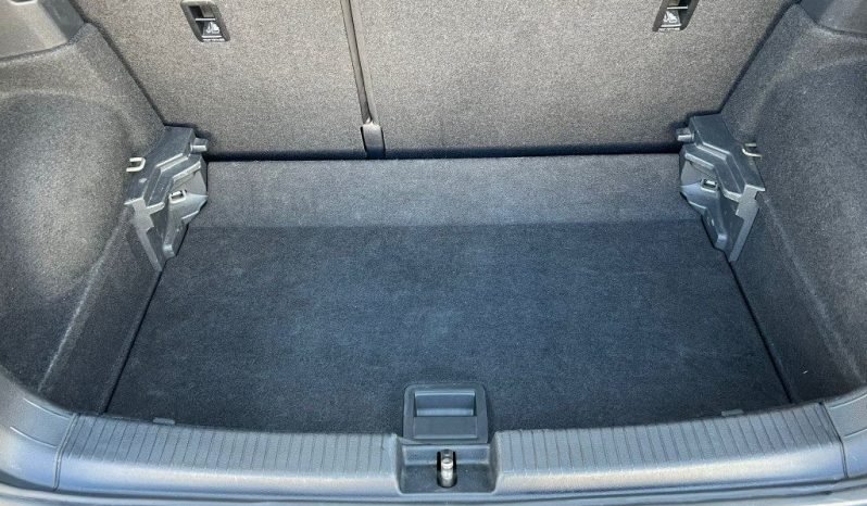 
 VOLKSWAGEN T-CROSS 1.0 TSI DSG 110 DIGITAL-COCKPIT .									