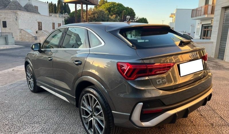 
 Audi Q3 SPB 2.0 TDI quattro S tronic S line edition .									