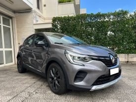 Renault Captur 1.5 Blue dCi 115 CV EDC