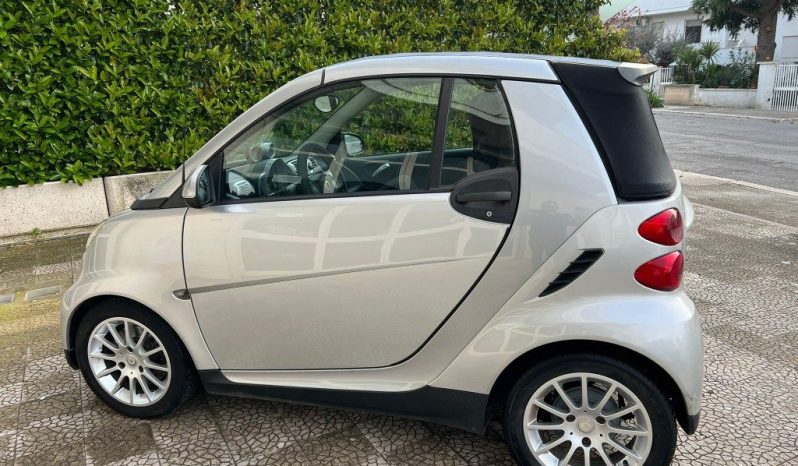 
 SMART ForTwo 1000 52 kW cabrio .									