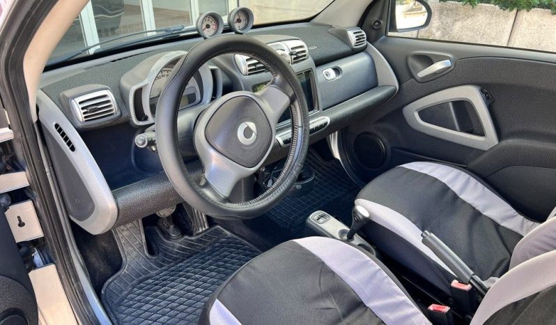 
 SMART ForTwo 1000 52 kW cabrio .									