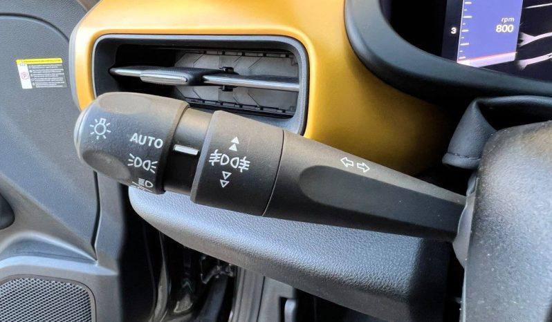 
 Jeep Avenger 1.2 Turbo 1ST Edition .									