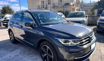 Volkswagen Tiguan 2.0 TDI 150 CV SCR DSG .