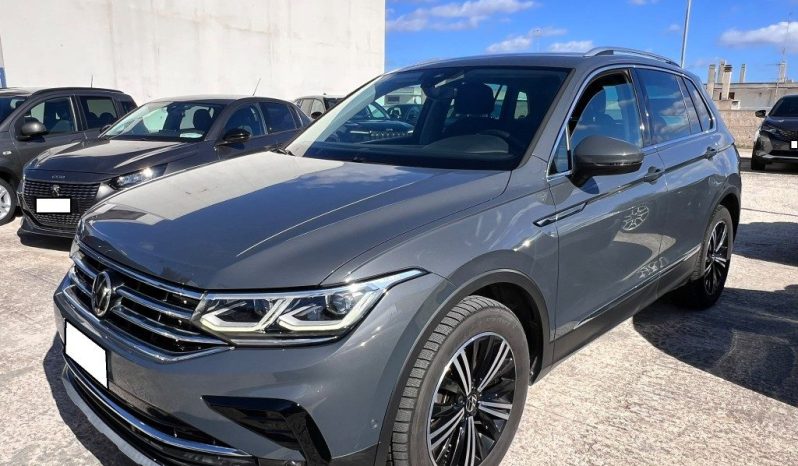 
 Volkswagen Tiguan 2.0 TDI 150 CV SCR DSG .									