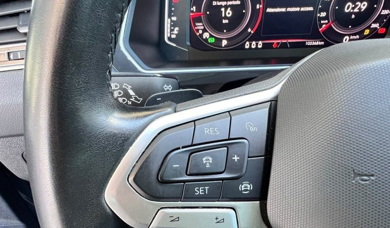 
 Volkswagen Tiguan 2.0 TDI 150 CV SCR DSG .									